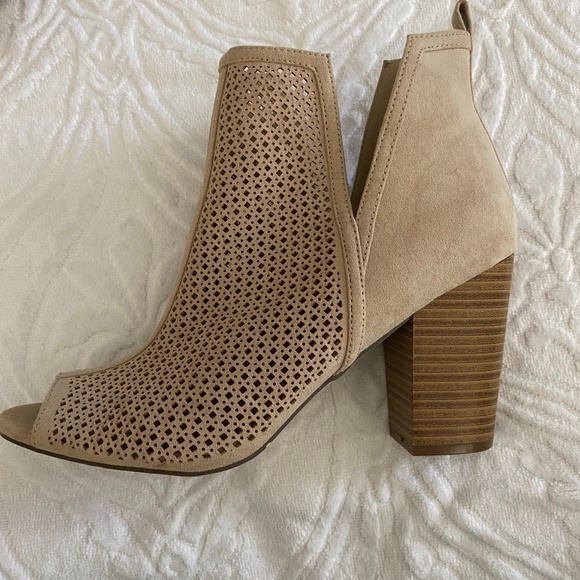 👢🛍🎉JustFab Koko Booties (Size 8.5)🛍🛒🎀 - Picture 7 of 10